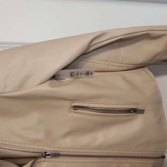 NWT.  Nine West jacket. Small. Beige. - Picture 3 of 6